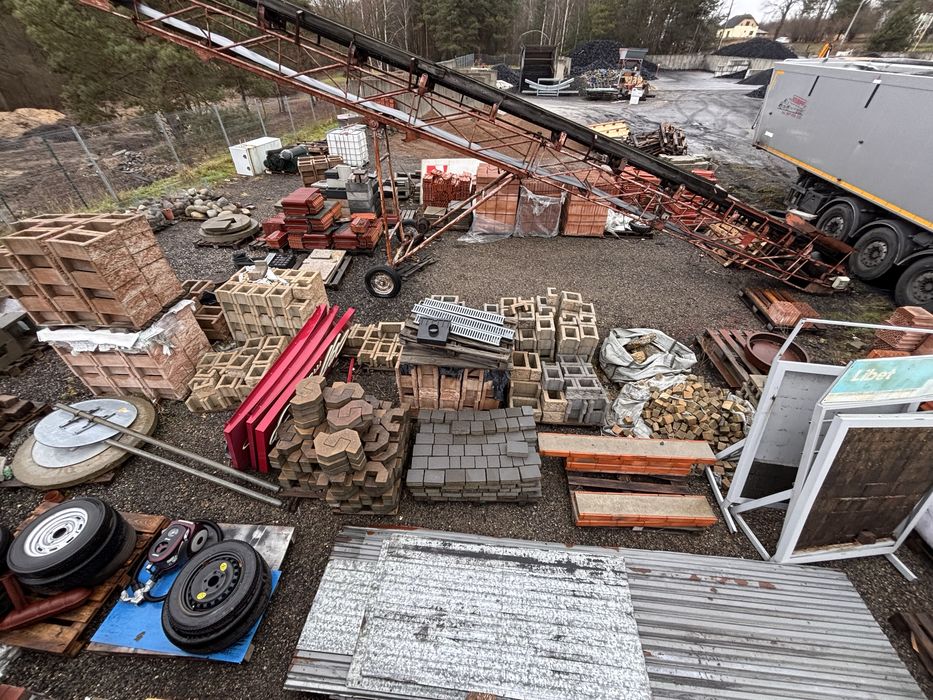Materiały budowlane kostka brukowa kaminie itp.