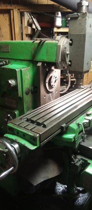 Фрезерний станок