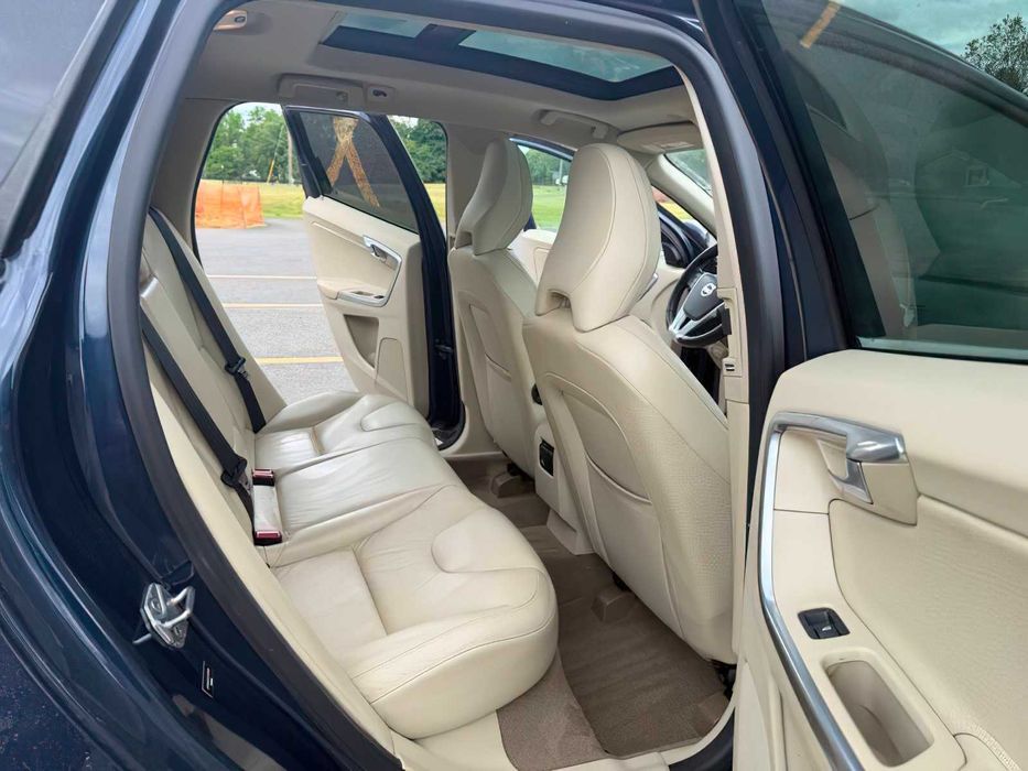 Volvo XC60 T6 Premier Plus      2014