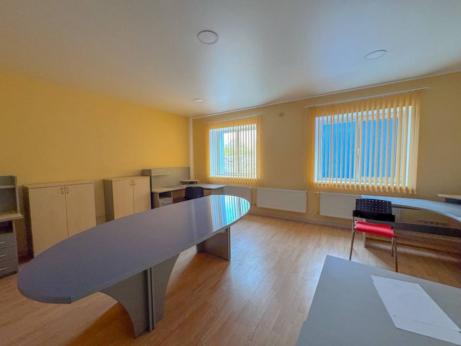 Здам офіси від 3000 грн плюс світло, район ЗАЗ