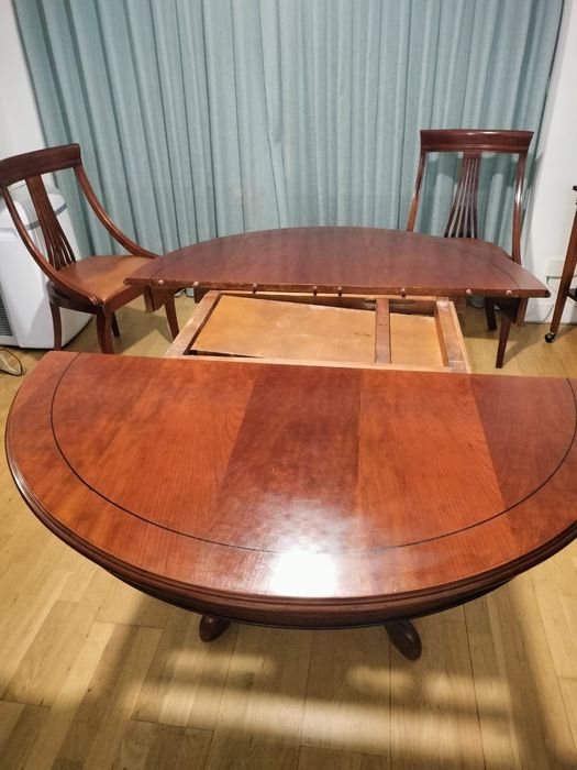 Mesa extensível em Madeira  de Cerejeira