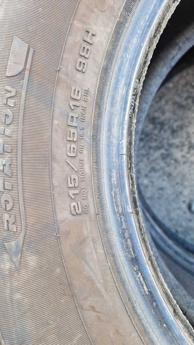 À venda vários pneus em cexcelente estado