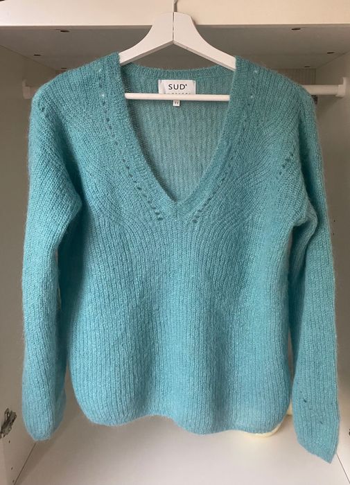 miętowy niebieski puchaty sweter z dekoltem S 36 Alpaka Moher