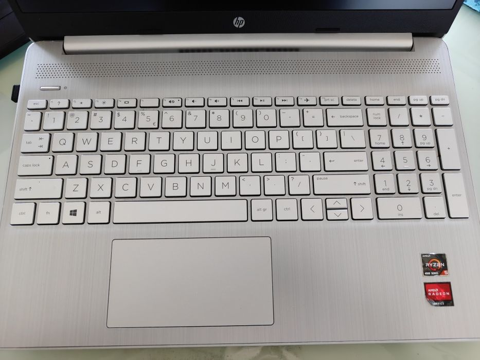 Portátil HP Ryzen 5 | 256GB SSD | Windows 11 Home