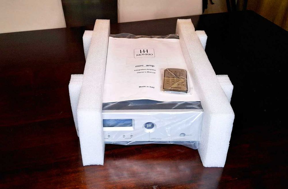 Amplificador MONRIO High-End 2x60W RMS New Old Stock na Caixa Origem