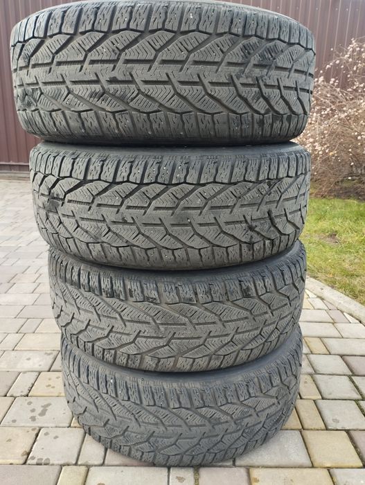 225 50 17 шини+ диски
