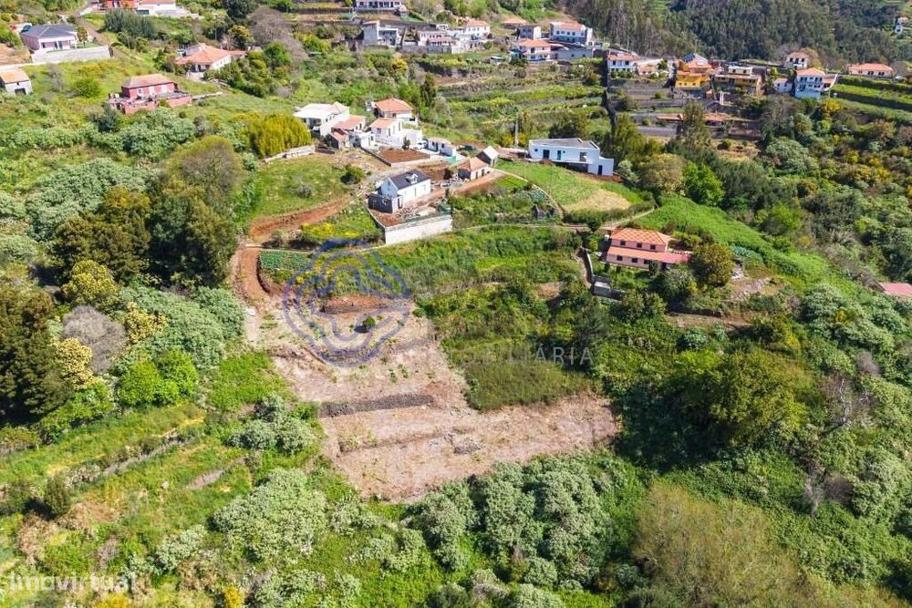 Terreno Misto com Capacidade Construtiva — Fonte dos Almocreves, Santa