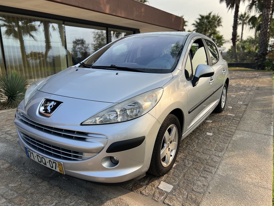 Peugeot 207 imaculado trato financiamento