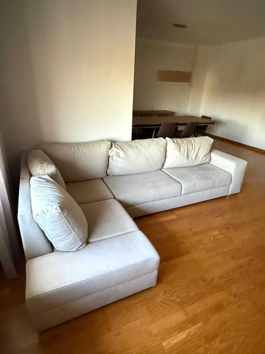 Sofá de canto com 5 lugares