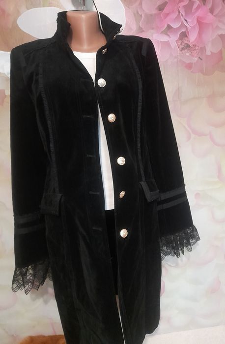 Гусарский велюровый пиджак с кружевом.ZARA.