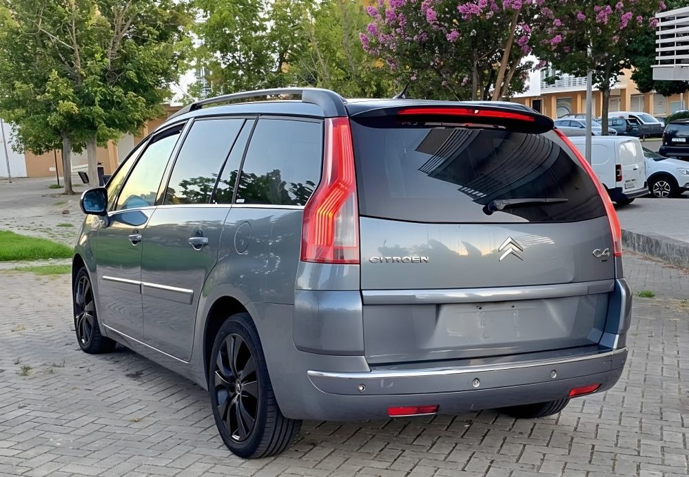 Citroen C4 Grande Picasso7 lugares 2,0 HDi 136Cv's Sport  €.2599€