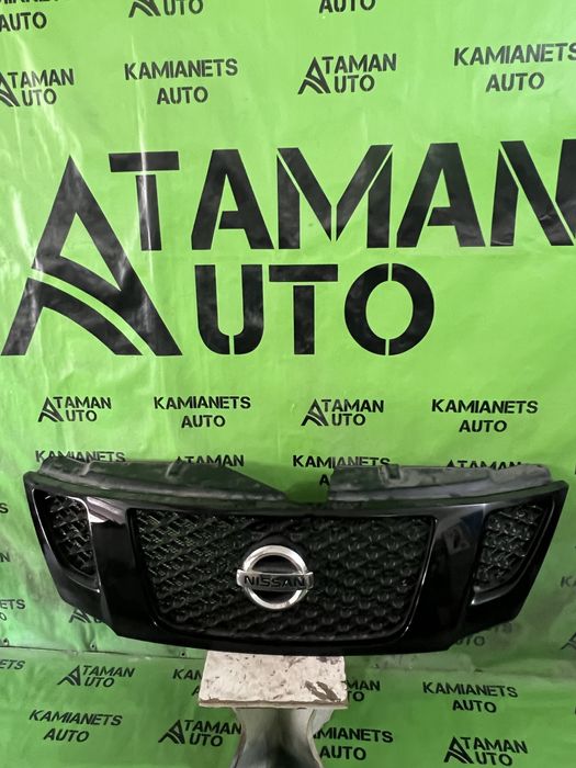 Решітка радіатора Ніссан Патрол Y62