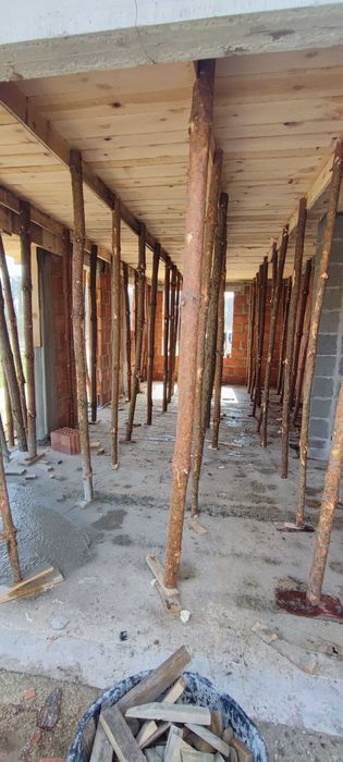 Stemple budowlane drewniane