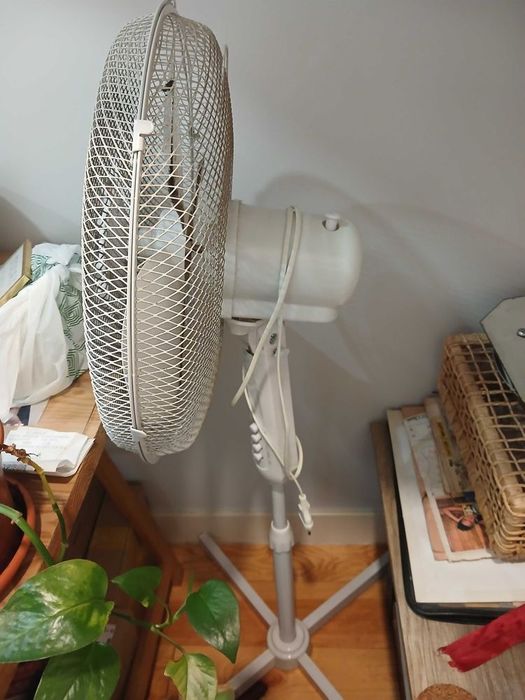 Quase uma doação : Tv , 2 Aquecedores , ar condicionado manual, etc