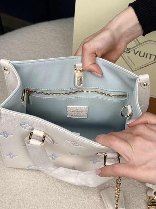 Сумка Louis Vuitton Onthego PM Monogram  Empreinte Beige
