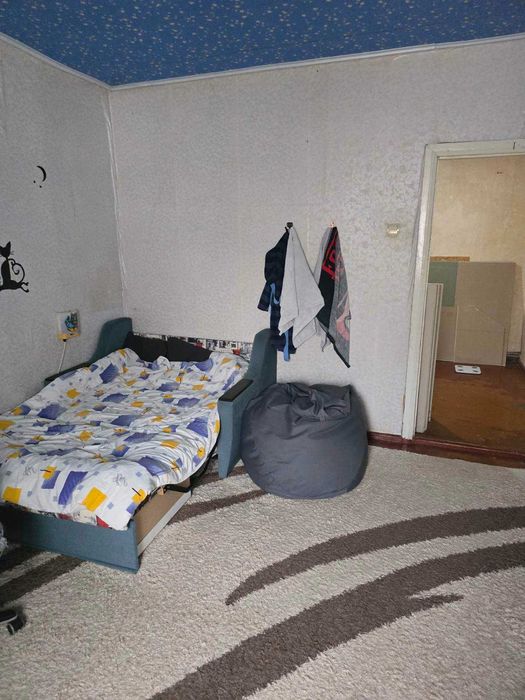 Продам часть дома Роганский ЖМ с кадастровым и приватизацией.