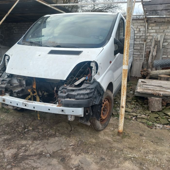 Продам запчасти рено трафик