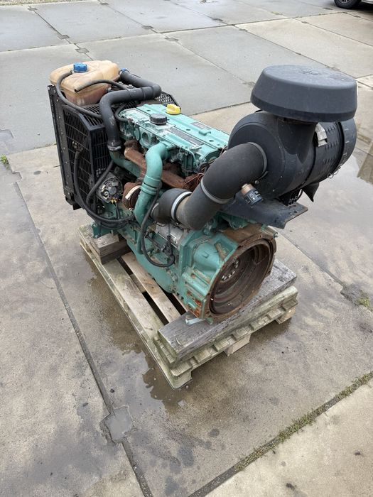 Silnik VOLVO PENTA TD520 GE koparka ładowarka przesiewacz
