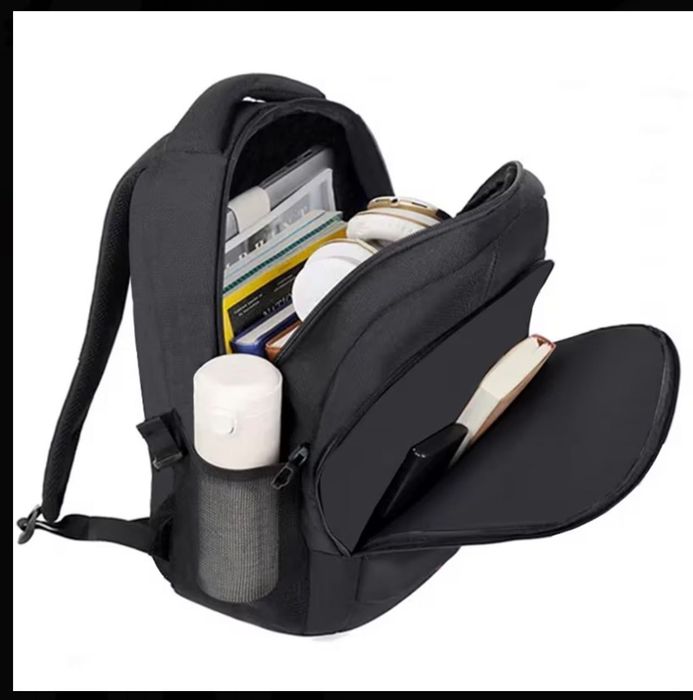 Czarny plecak unisex – turystyczny, sportowy, na co dzień i na podróże