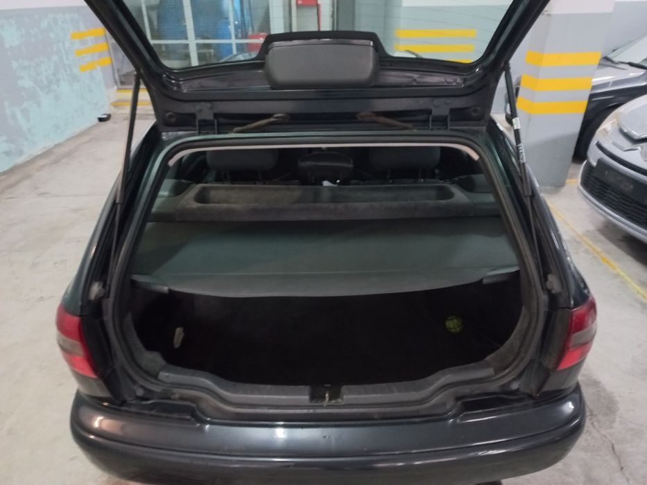 Volvo v40 1.6 de 1997 com 190.000 km's