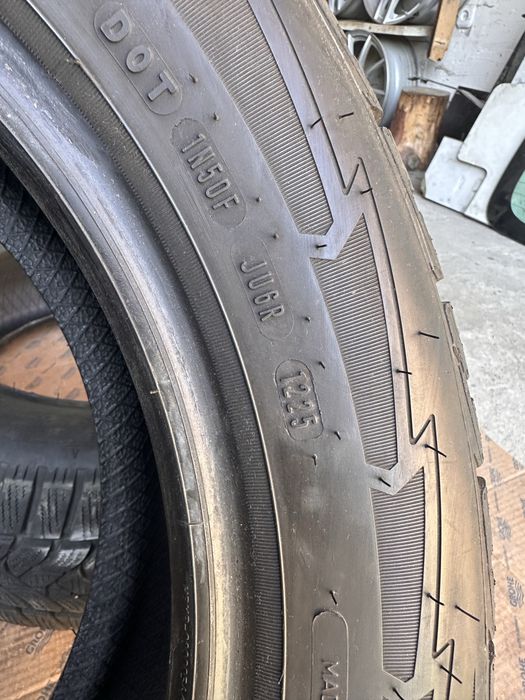 Резина зимная.   Goodyear    205.55.16.   Germany