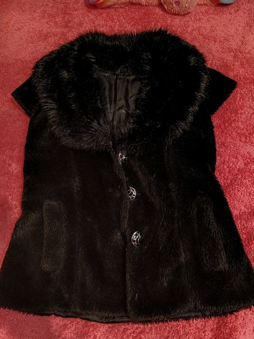 Желетка меховая и пальто