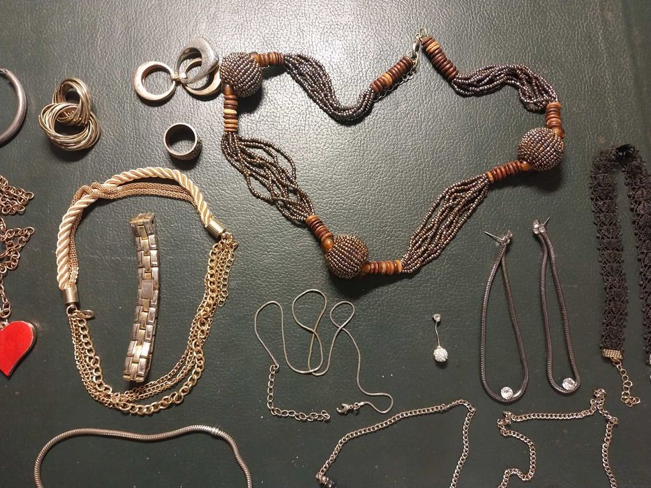 Kobiece ozdoby, zestaw jak na zdjęciach