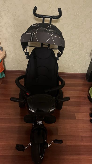 Велосипед з батьківською ручкою