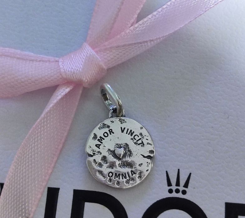 Talizman Amulet medalion płonące Serce S925 nowa zawieszka