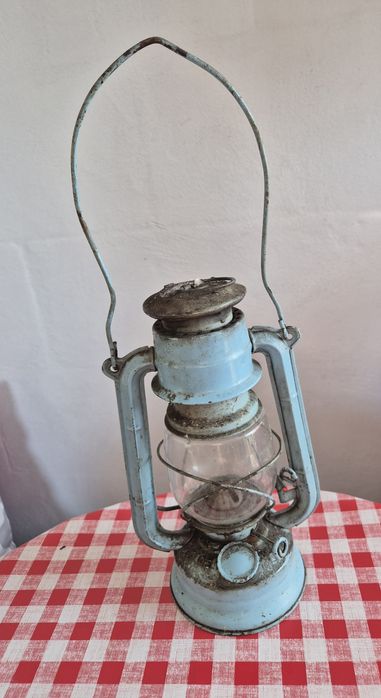 Stara lampa naftowa Jupiter 1