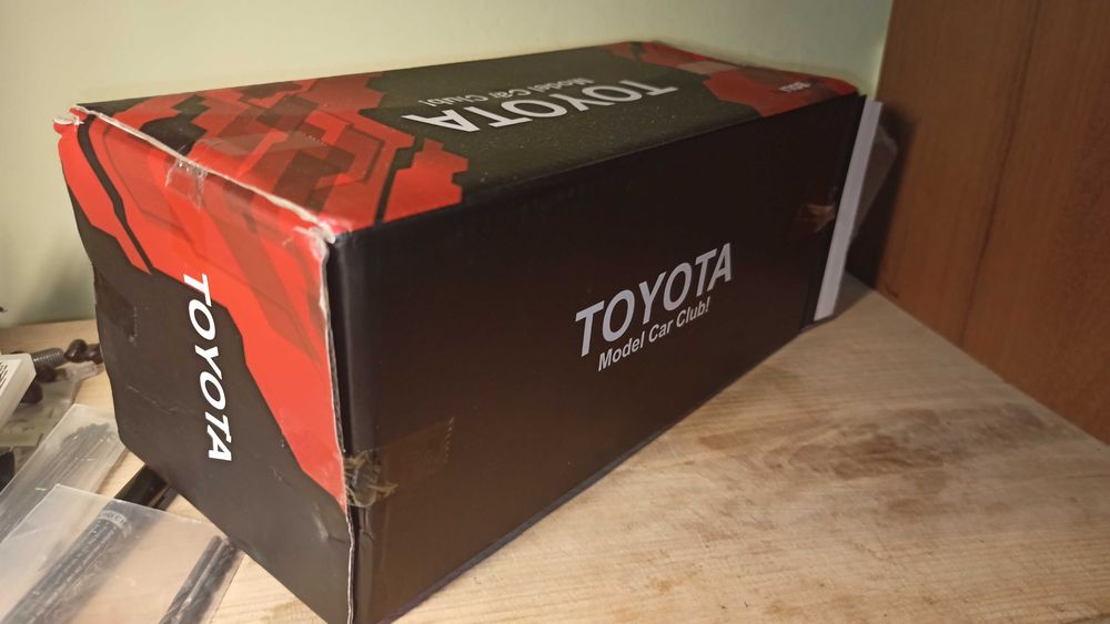 Toyota Tundra TRD 4×4 Модель 1:24 Біла