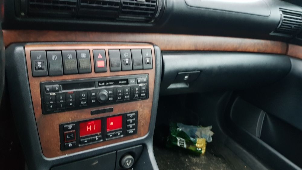 Audi a4 b5 LY9B 2.4 benzyna AEL DHU części BLASK Gołdap