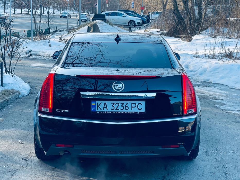CADILLAC CTS отличное состояние
