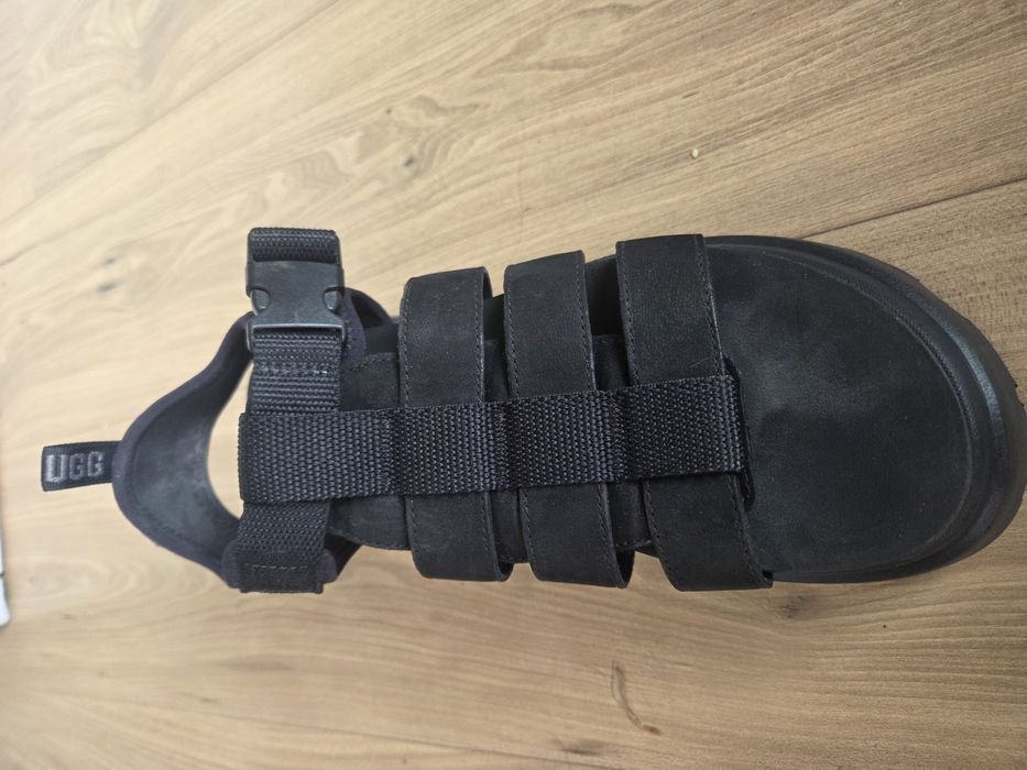 Sandały ugg czarne