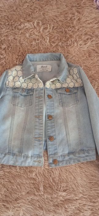 Джинсова куртка для дівчинки