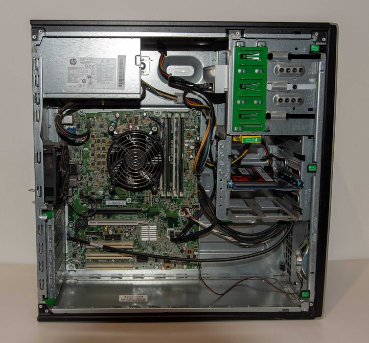 HP Compaq 8200 Elite CMT PC
