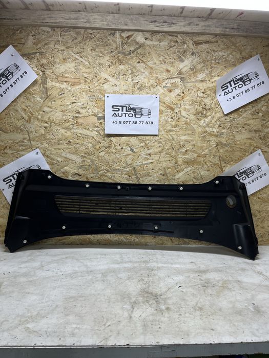 Накладка підкапотного багажника Tesla Model Y