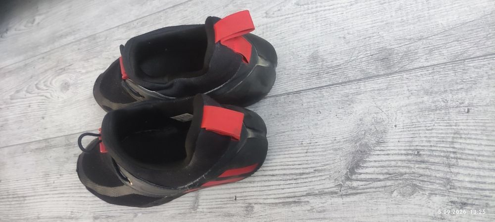 Adidas buty chłopięce