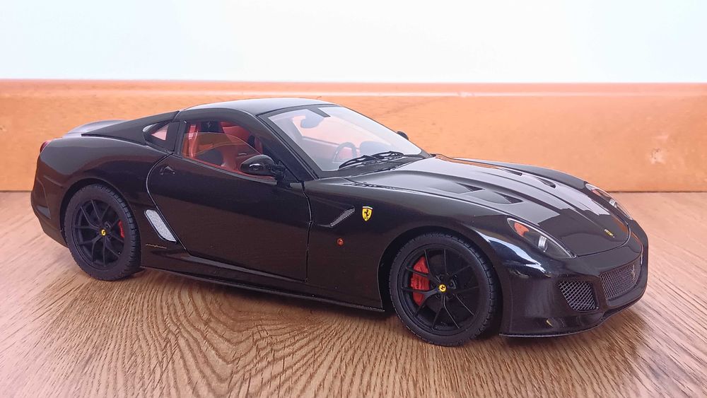 Miniatura Ferrari 599 gto