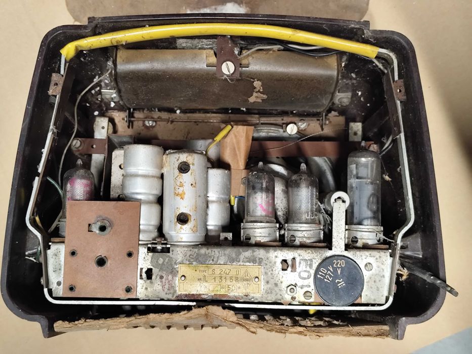 Rádio anos 1940 Siera ou Philips