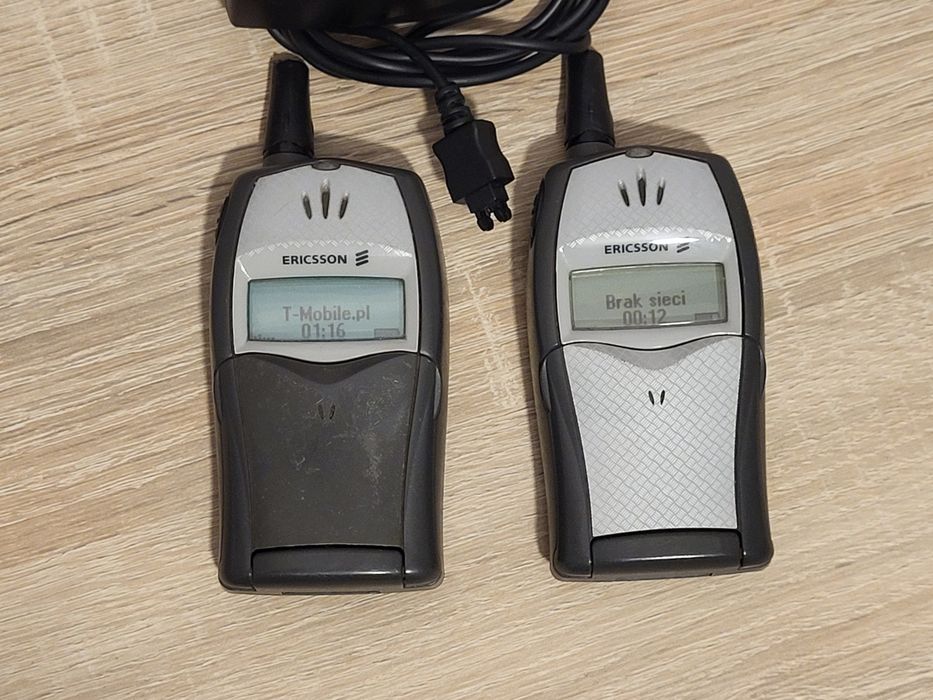 2x Ericsson T20 T20s T20e bateria ładowarka Tomb Raider Sony stary