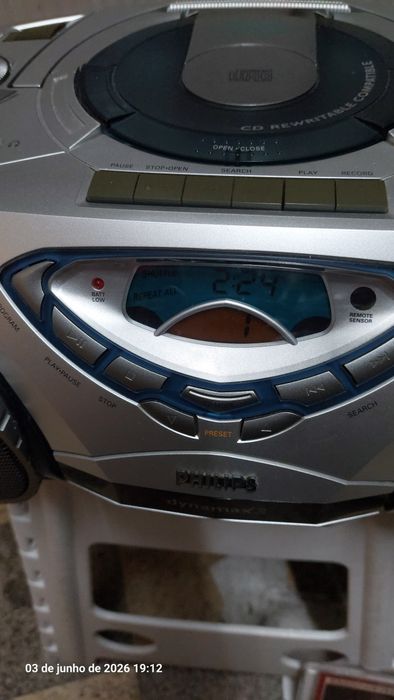 Bombox philips  radio cd e cassete portátil