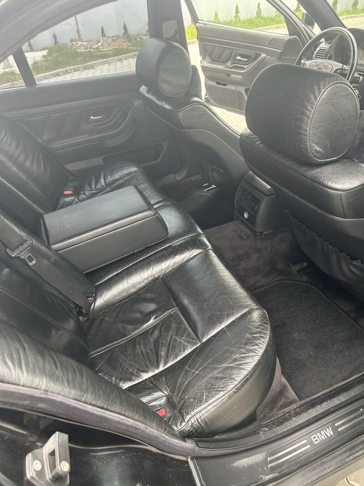 BMW E38 7 seria 728ia