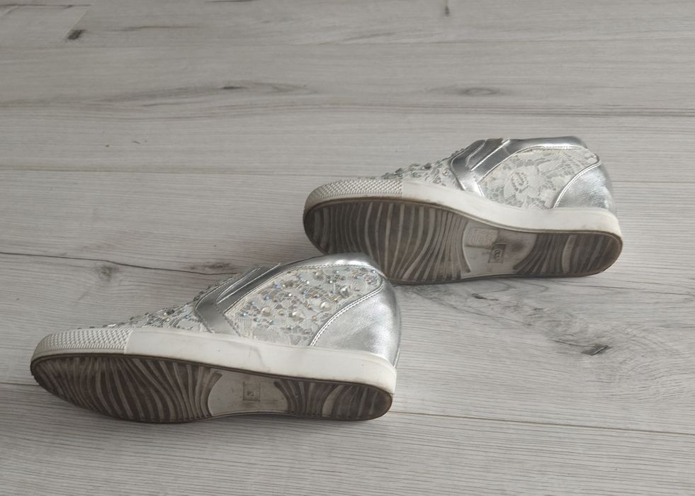 Buty damskie na platformie 40