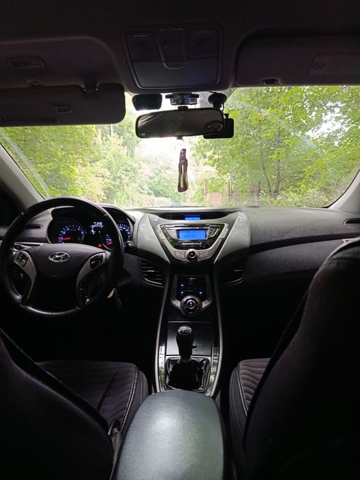 Продам Hyundai Elantra