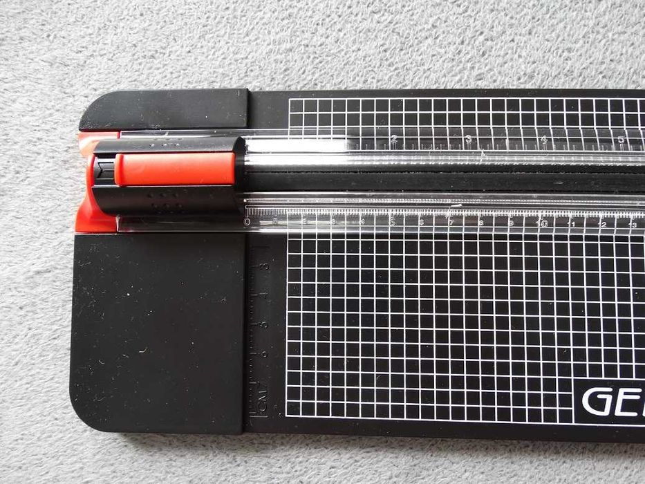 Praktycznie Nowa gilotyna do papieru Genie SC 322