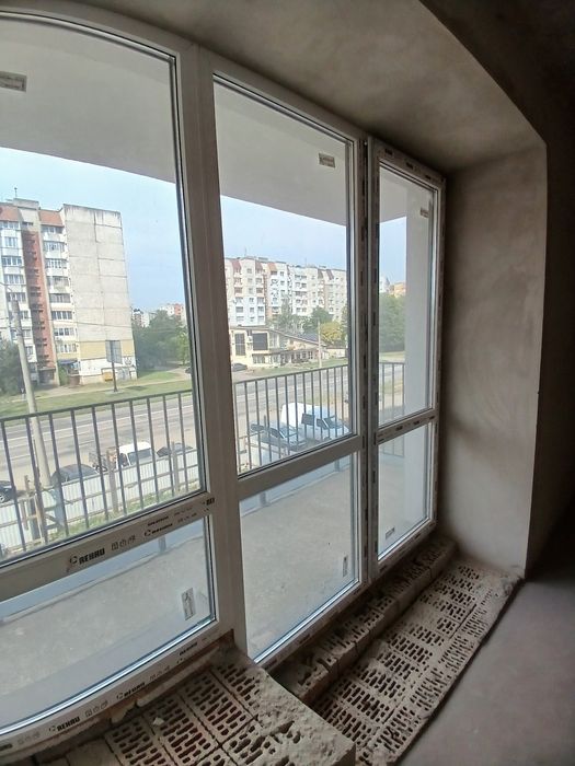 Продам 2к квартиру Івасюка Бк Вамбуд