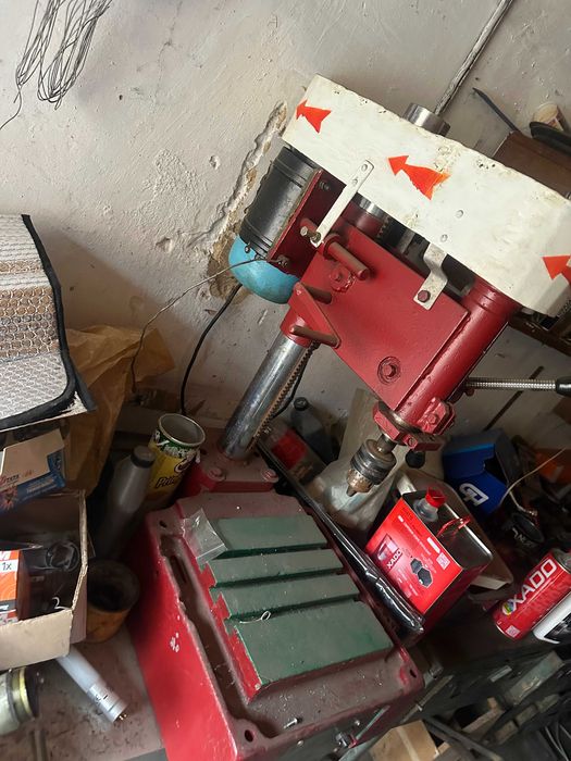 Сверлильный станок