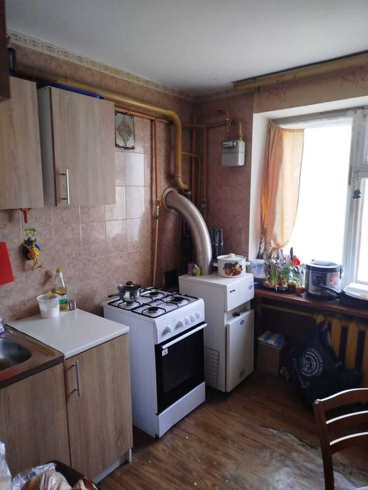 4 кімнатна кв 116м² біля моря, дворівнева, Чорноморка, можливо під єВідновлення, закритий двір