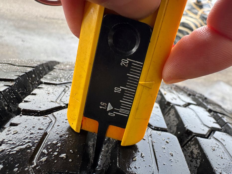 opona napędowa tylna goodyear 235/75r17.5
